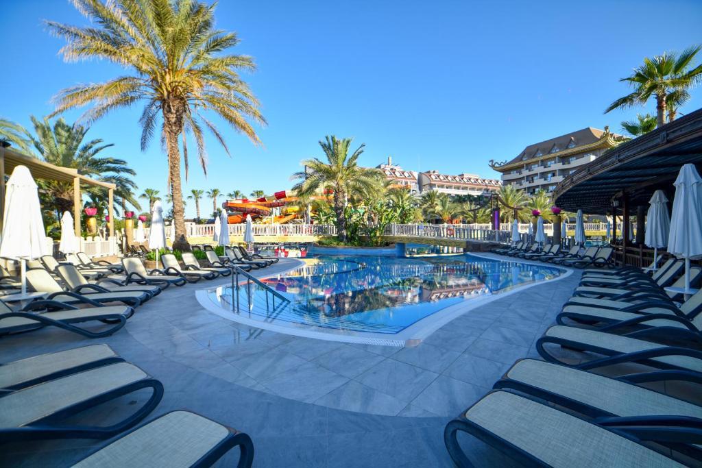 Royal Dragon Hotel - Foto 5