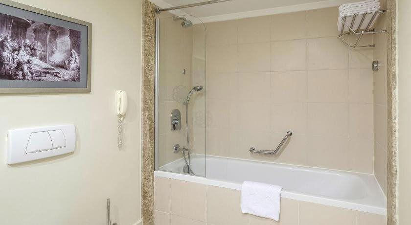 Akka Antedon - Foto 2