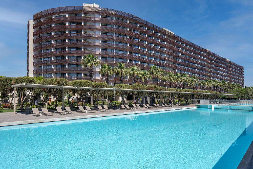 Nirvana Cosmopolitan